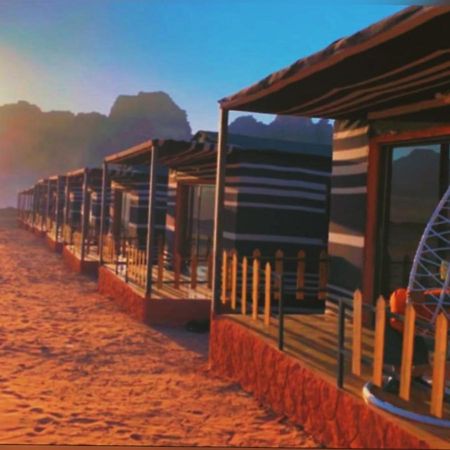 Royal Luxury Camp Hotel วาดิรัม ภายนอก รูปภาพ