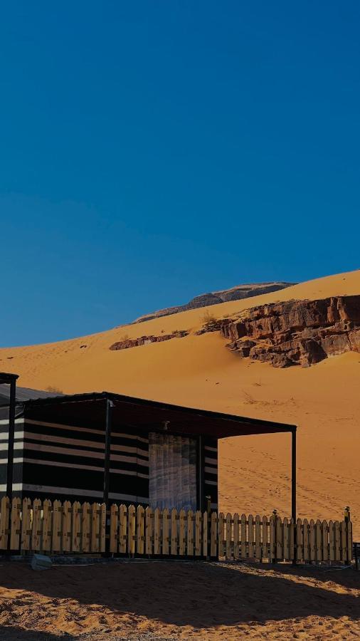 Royal Luxury Camp Hotel วาดิรัม ภายนอก รูปภาพ
